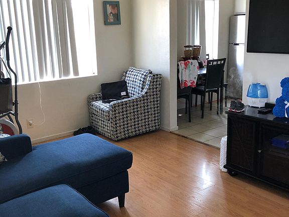 3rd image of 319 Hawaiian Ave #5