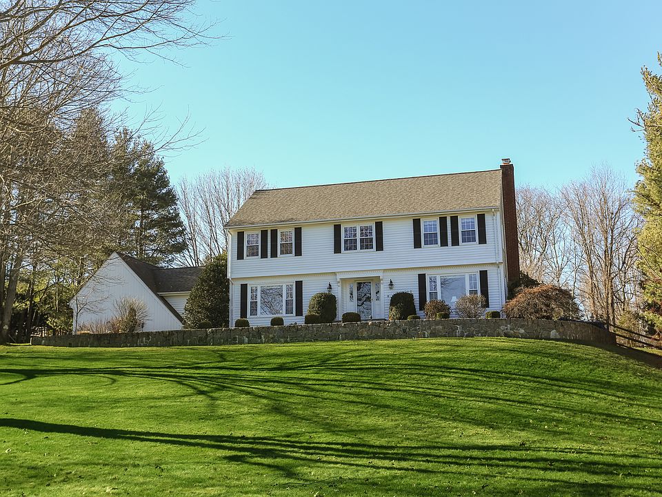 1st image of 18 Crestview Dr