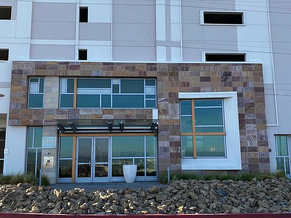 3rd image of 1 Mandalay Pl Unit 807