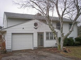 13624 137th Ave W, Taylor Ridge, IL 61284