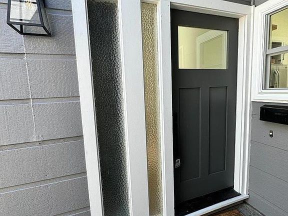 2nd image of 510 Leahy St
