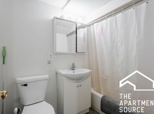 1456 W Fletcher St #2R, Chicago, IL 60657