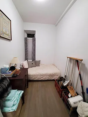 Rented by Lang Realty LLC | media 8