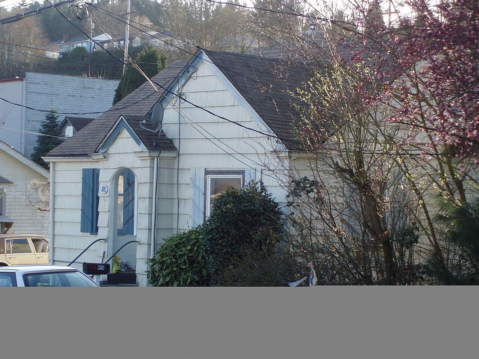 2nd image of 925 N Wycoff Ave
