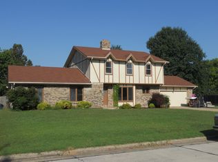 2351 S Hilton Ave, Springfield, MO 65807