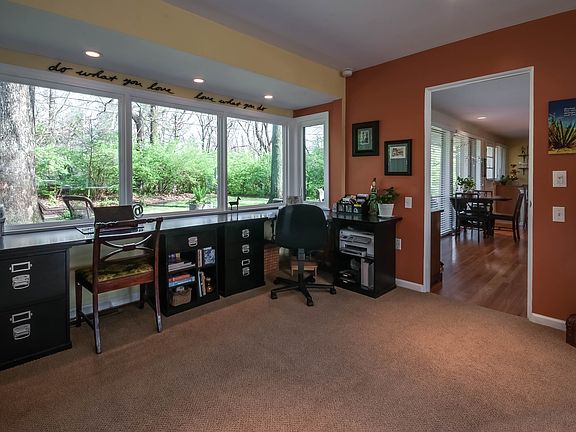 3rd image of 771 Lantern Ln