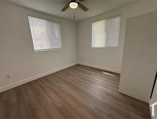 1348 W 41st Pl — Photo 14