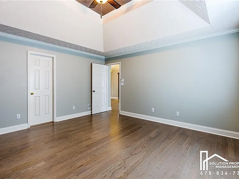 4929 Baker Plantation Way — Photo 13