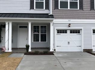 307 Sikeston Ln #1, Chesapeake, VA 23322