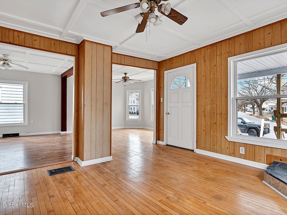 184 South Street, Glens Falls, NY 12801 Zillow