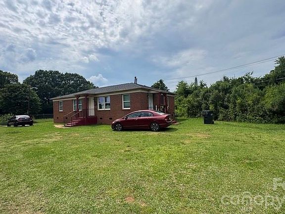 3rd image of 1661 & 1665 Montana Dr