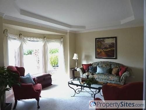 2nd image of 2211 Hillsboro Ln