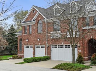 343 Arbor Glen Blvd, Schaumburg, IL 60195