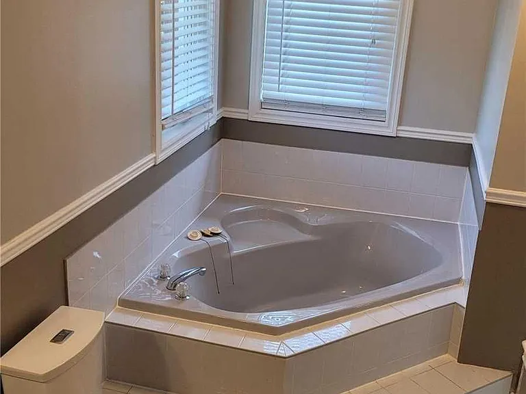 1107 Thoresby Dr — Photo 19