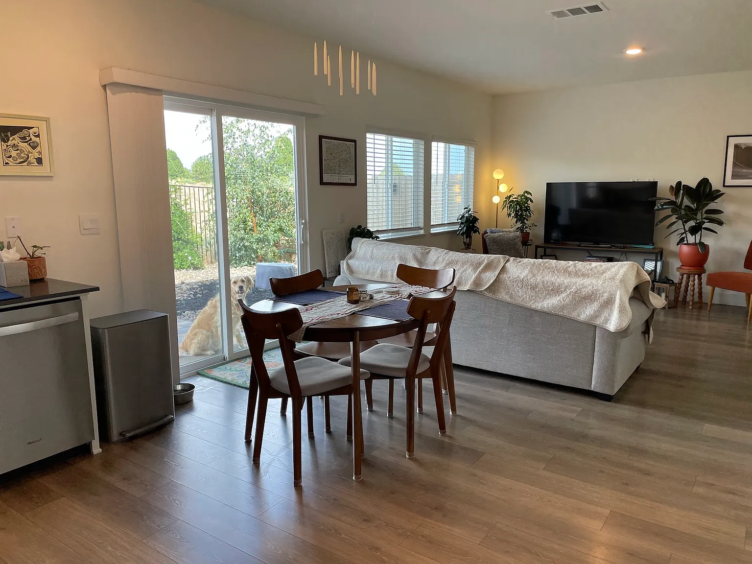 3 bed, 2.5 bath, 1547 sqft, $2,900 — Photo 4