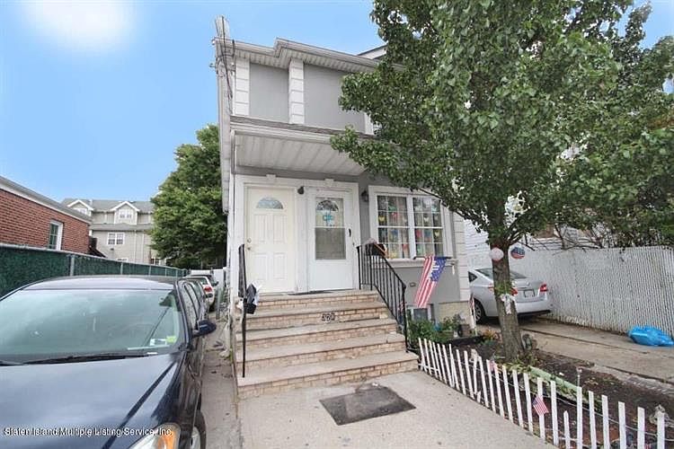 2nd image of 328 Broadway