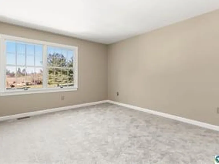 8348 Pheasant Run — Photo 19