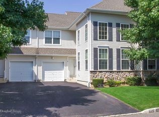 8 Yellowstone Loop, Bohemia, NY 11716
