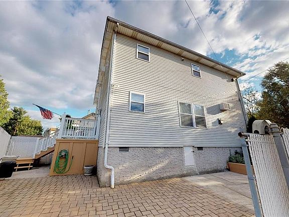 3rd image of 315 Quintard St