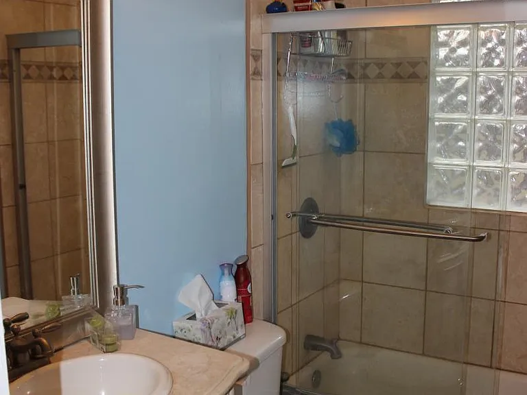 1837 N Hancock St — Photo 2