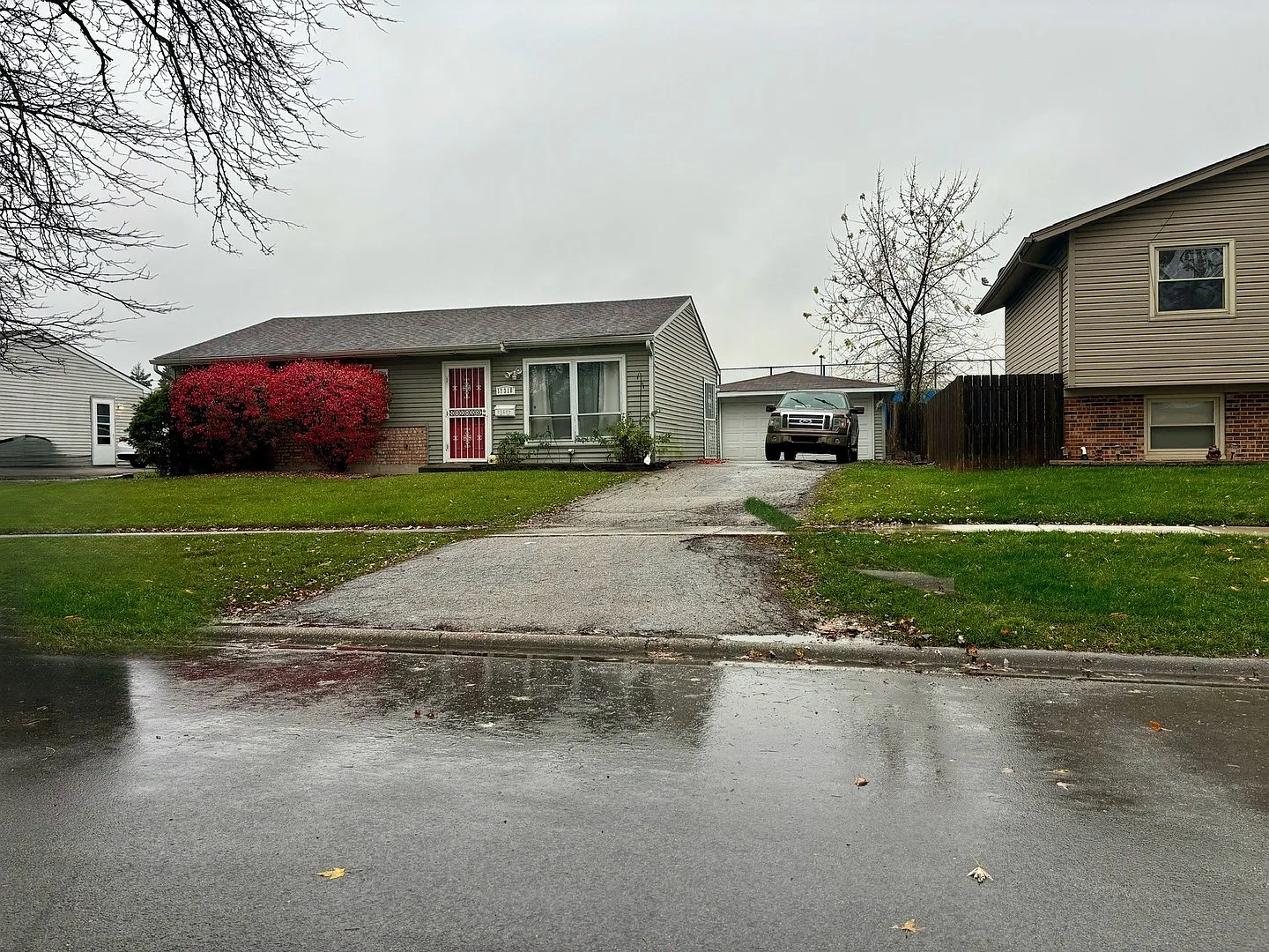 17310 Peach Grove Ln photo 1