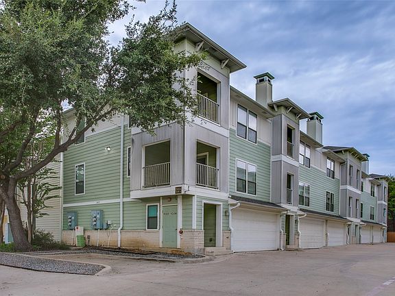 3rd image of 2415 Stutz Dr APT C