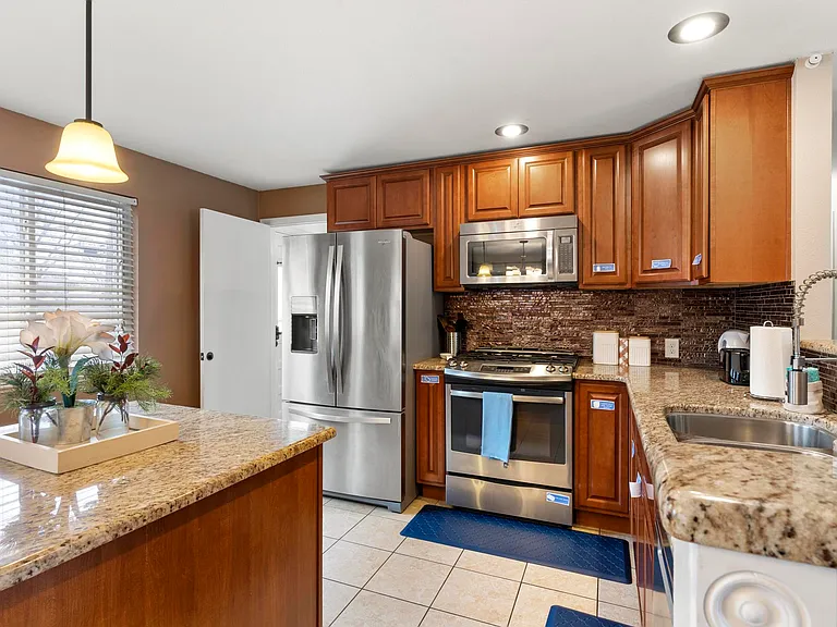 2105 Eagle View Dr #1 — Photo 5
