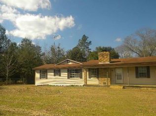 1319 Pearson Rd, Sylvester, GA 31791