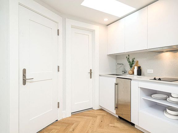 3rd image of 461 Mass Ave APT 10