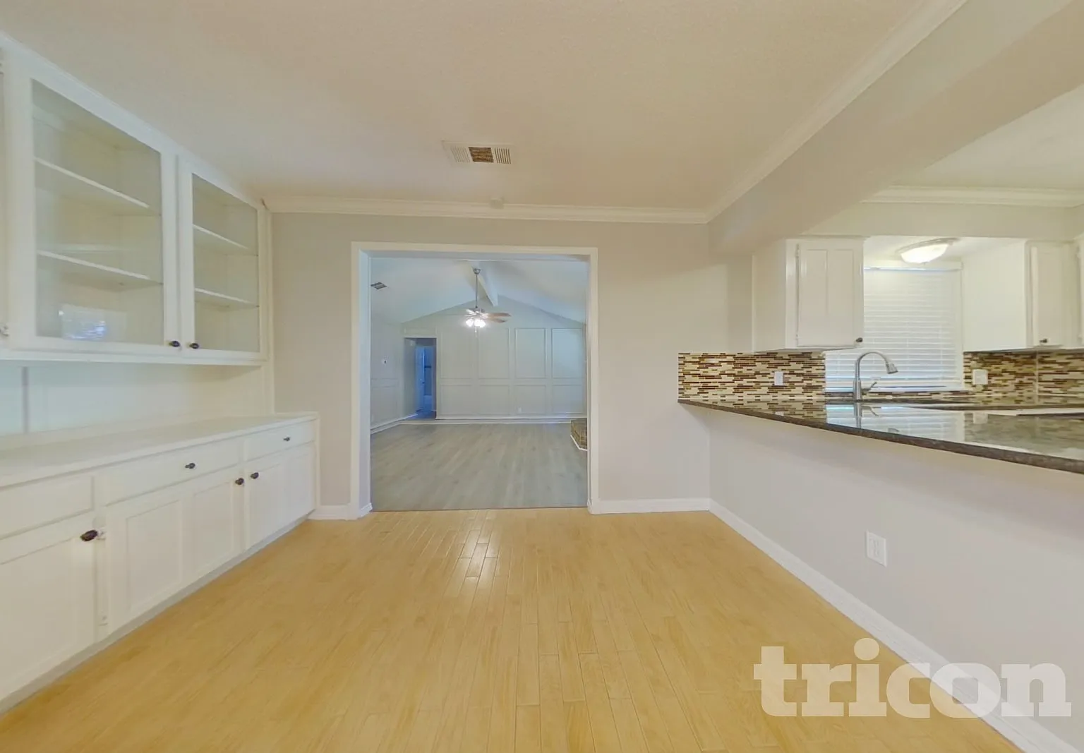 6408 Alta Vista Drive Watauga TX — Photo 4