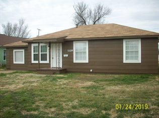 1129 E Cherry St, Altus, OK 73521