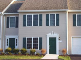 6705 Village Green Dr, Roanoke, VA 24019