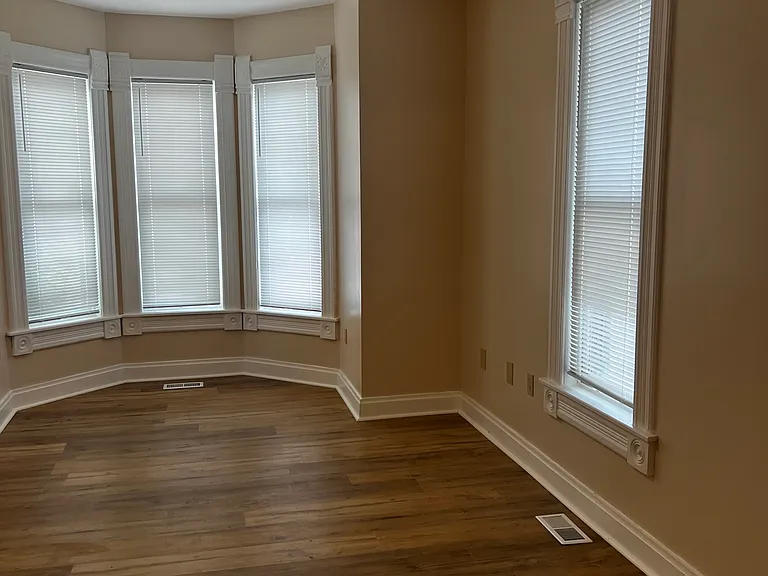 417 Walnut St #3 — Photo 3
