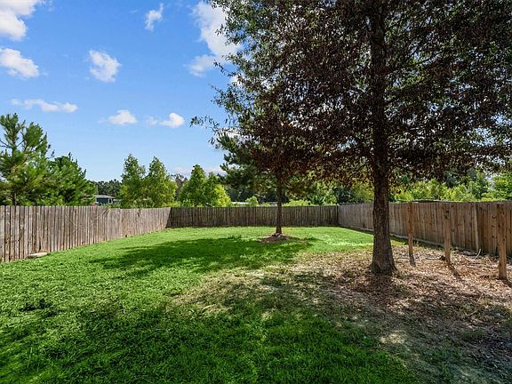 2nd image of 522 Road 5201
