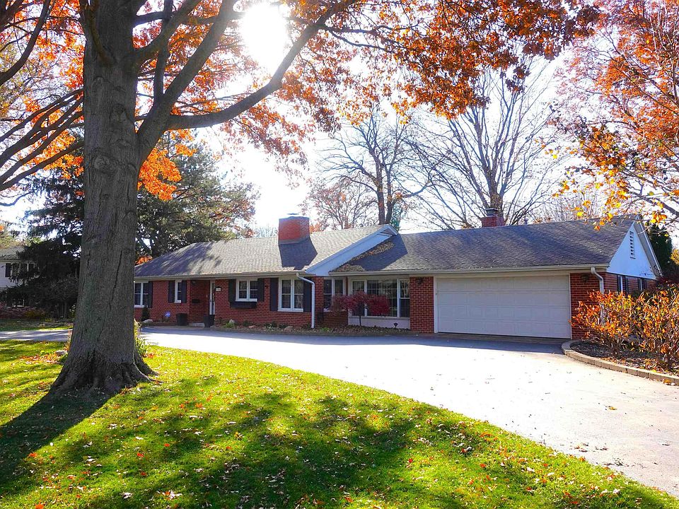 1744 N Academy St, Galesburg, IL 61401 Zillow