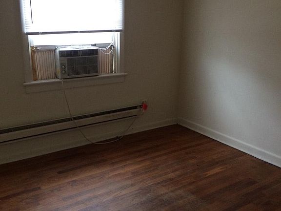 4th image of 1602 Magnolia St APT 1