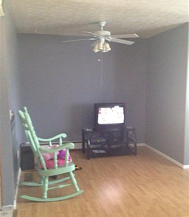 2nd image of 4123 Seneca Ave