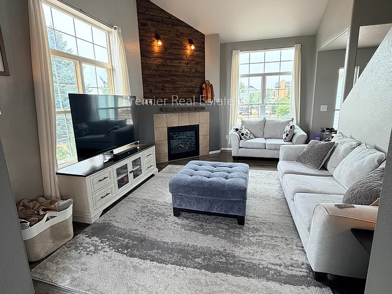 7927 Buschborn Rd — Photo 6