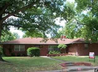 1124 Nottingham Rd, Enid, OK 73703