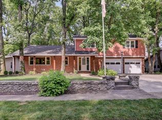 512 Oak Dr, Carmel, IN