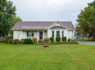 3813 Hearthstone Dr, Chapel Hill, TN 37034