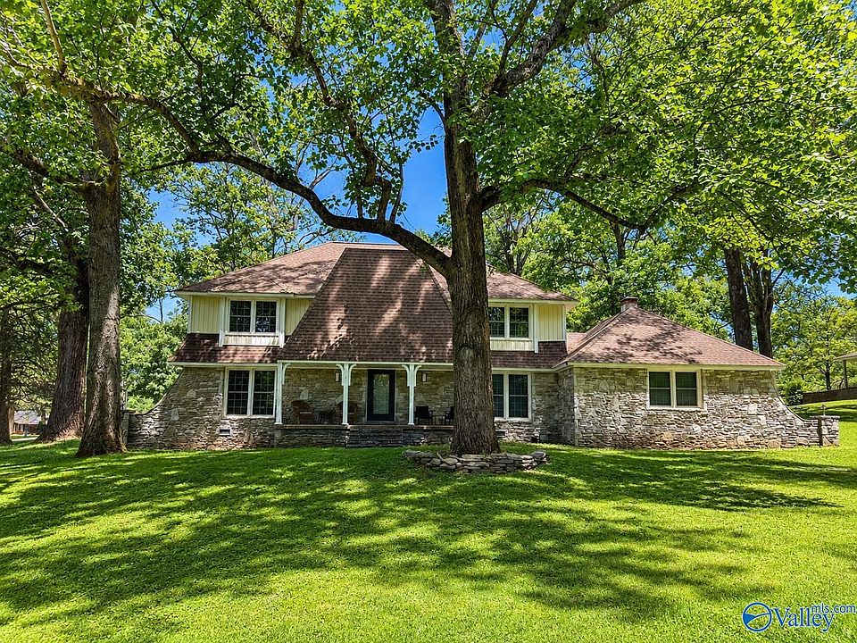 1st image of 104 Poplar Dr