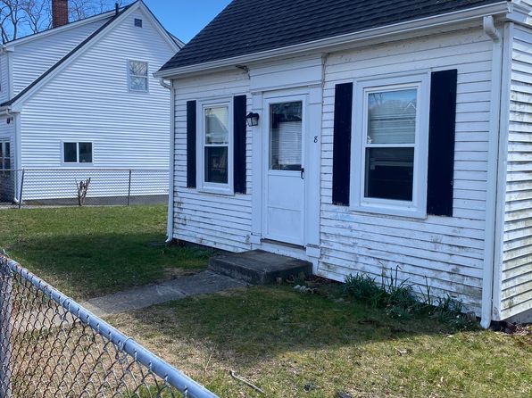 8 Beach St