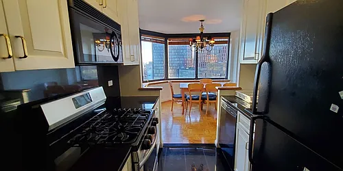 Rented by Luxury Habitat
