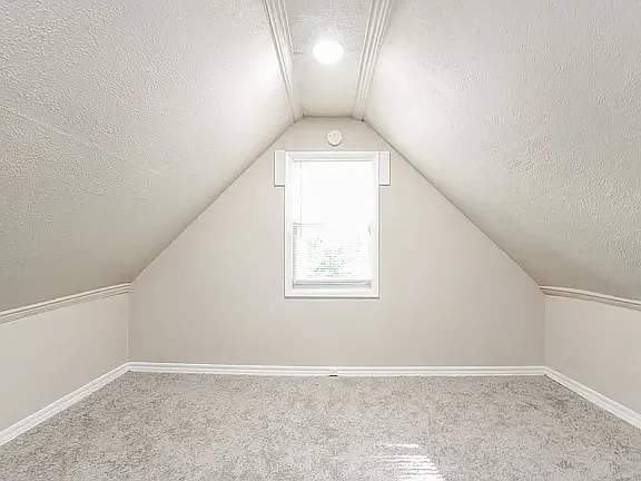473 Diamond Ave — Photo 4