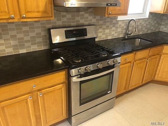 3rd image of 8706 58th Ave Floor 3