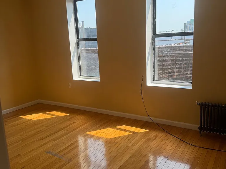 566 W 190th St #5C — Photo 6