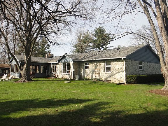 2nd image of 6559 N Blossom Ln