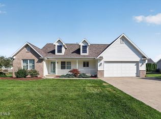 703 Fairway Dr, Elmore, OH 43416