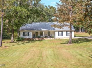 1910 Limestone Ln, Chipley, FL 32428